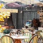Novotel Atria Centre Отель Ним