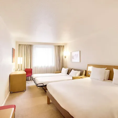 Novotel Atria Centre 호텔 4*