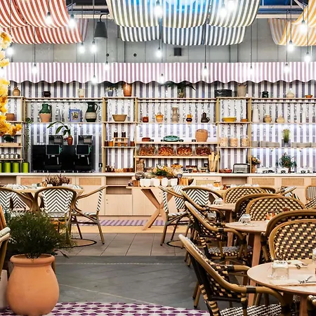 Novotel Atria Centre 4*