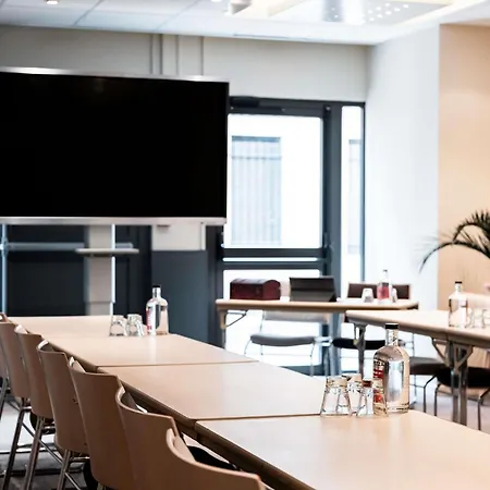 Novotel Atria Centre Otel