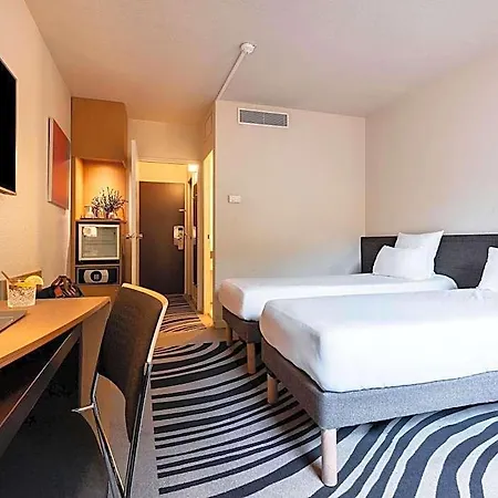 Novotel Atria Centre 호텔 4*