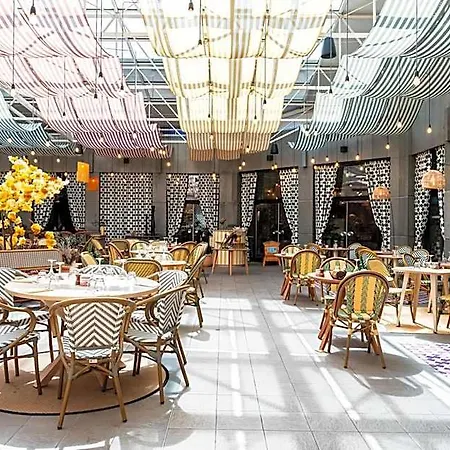 Novotel Atria Centre Hotel