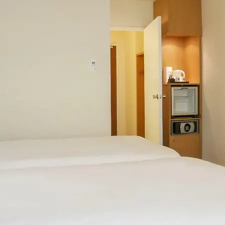 Hotel Novotel Atria Centre 4*