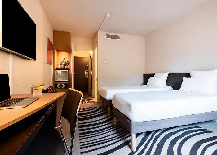 فندق Novotel Atria Centre نيم