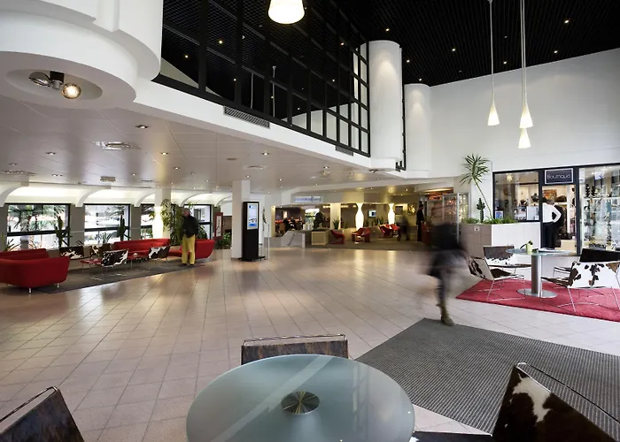 فندق Novotel Atria Centre