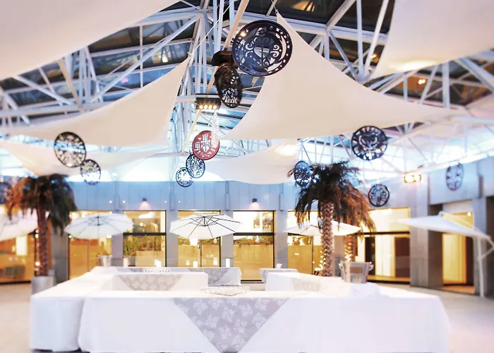 Novotel Atria Centre Отель 4*