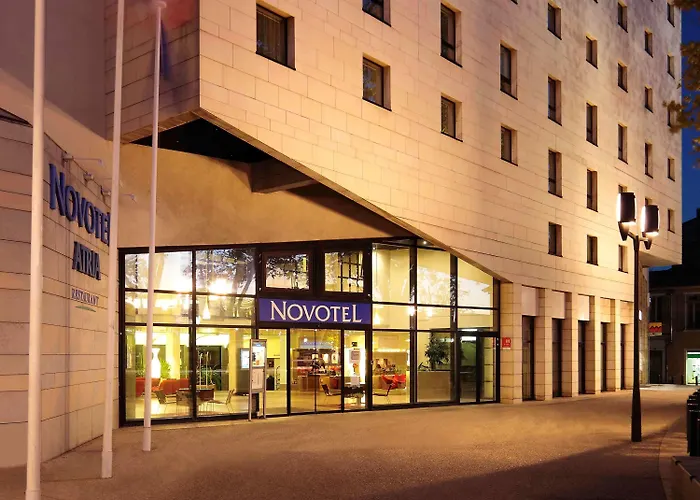 فندق Novotel Atria Centre