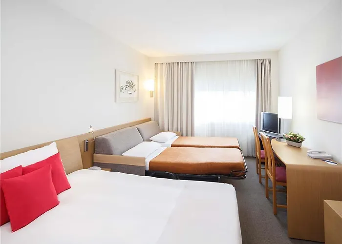 فندق Novotel Atria Centre