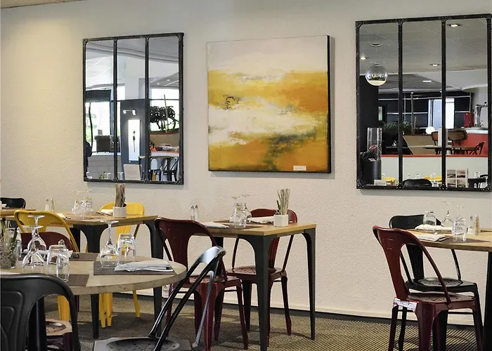 Novotel Atria Centre Отель 4*