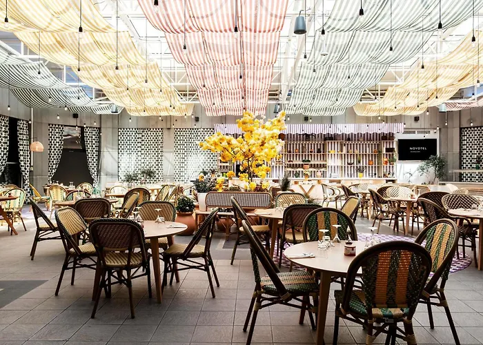 Novotel Atria Centre فندق