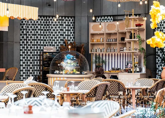 Отель Novotel Atria Centre 4*