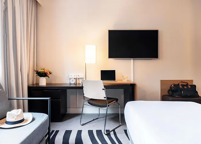 فندق Novotel Atria Centre نيم