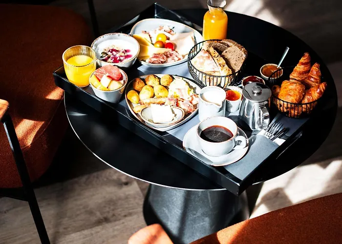 Novotel Atria Centre 4* نيم