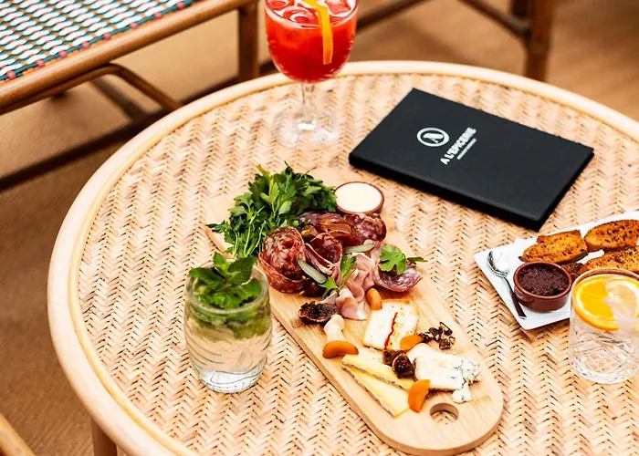 فندق Novotel Atria Centre نيم